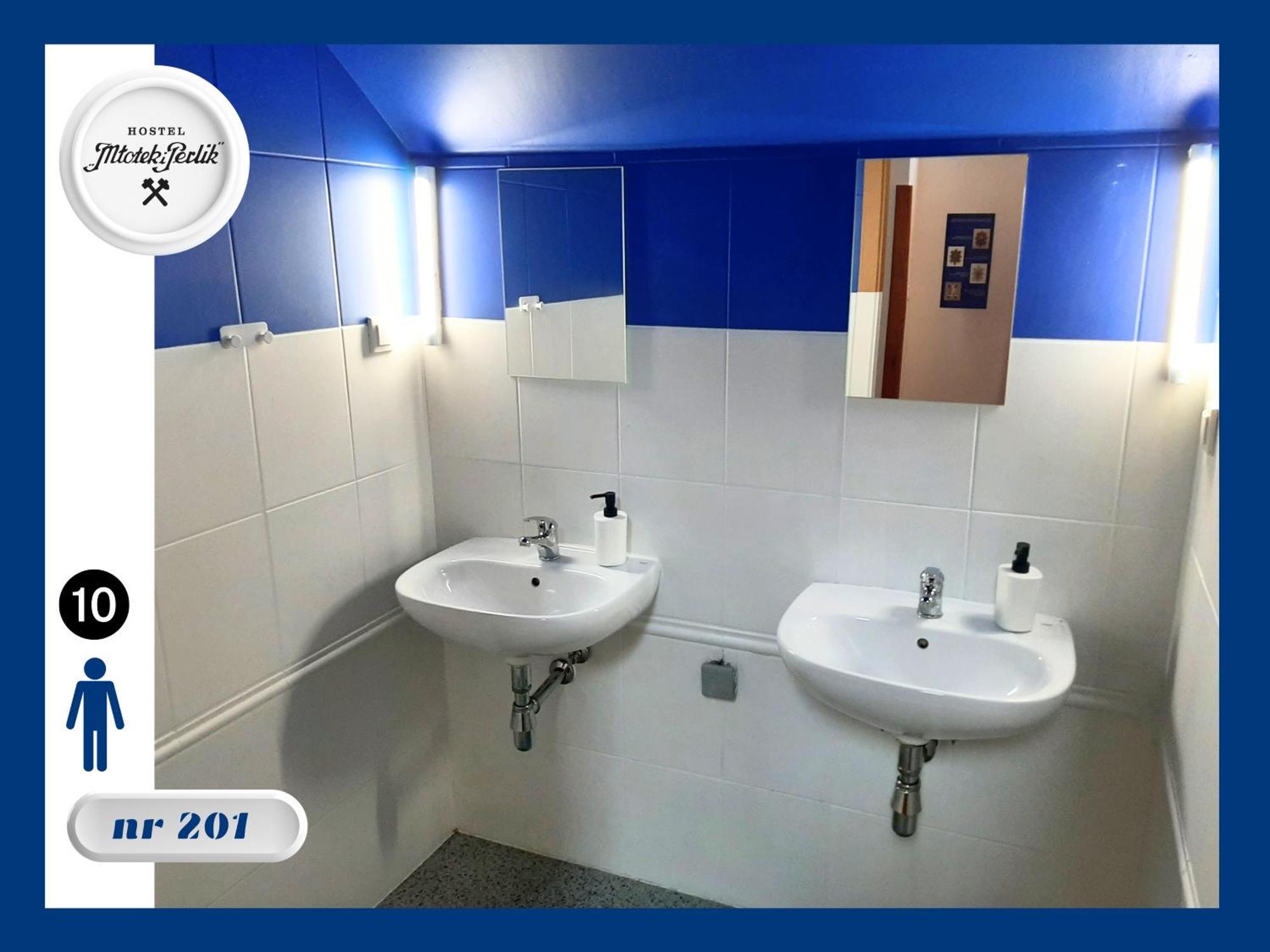 Hostel Mlotek I Perlik Тарновске-Гуры Экстерьер фото