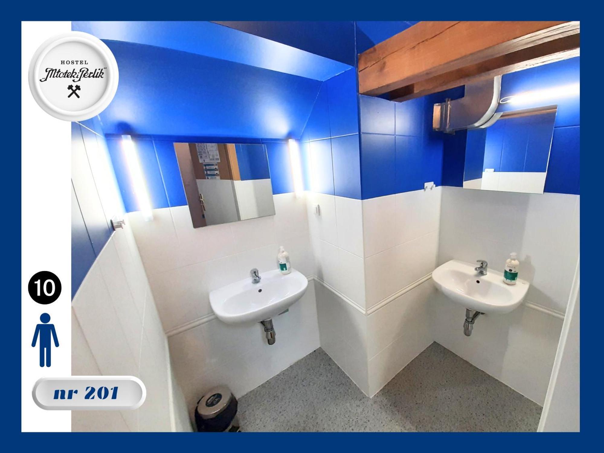 Hostel Mlotek I Perlik Тарновске-Гуры Экстерьер фото